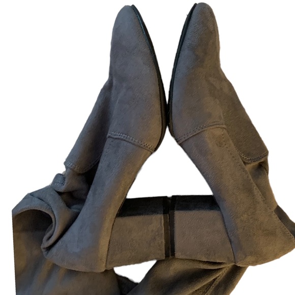 Gray faux suede over the knee boots block 2.5” heel size - Picture 2 of 16